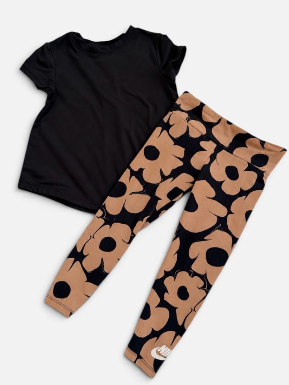 Girls We Wander Top + Nike Floral Leggings Outfit Size 4/5